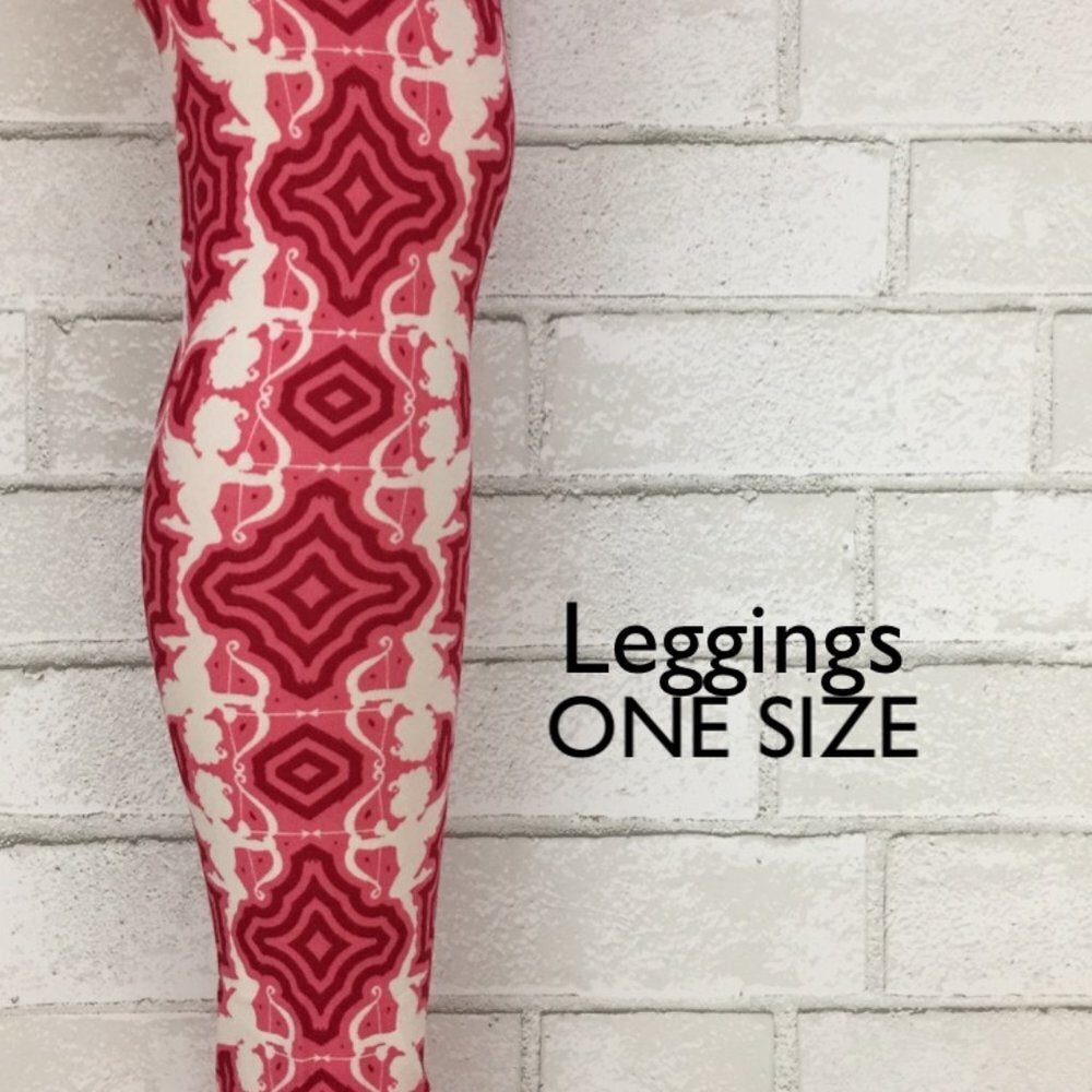 LuLaRoe Valentine's Day One Size Leggings NWT